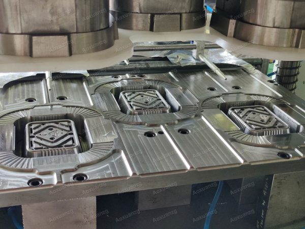 63T Full Automatic Aluminum Foil Pressing Pneumatic Punching Machine For Lunch Containers 200ml — изображение 7