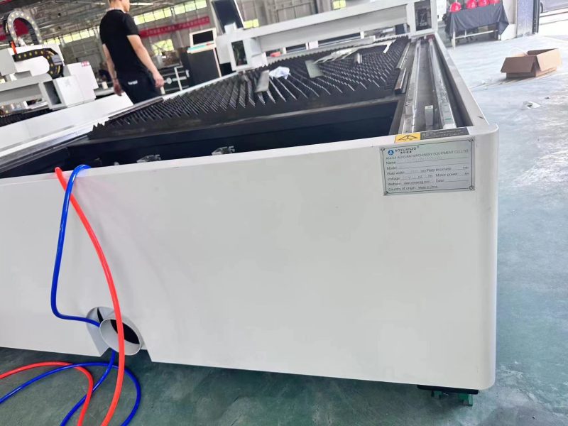 6KW Fiber Laser Cutting Machine for Stainless Steel CNC Metal Laser Cutting Machine 3015 Size - Image 6