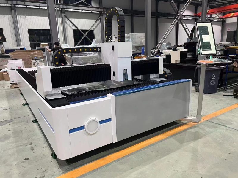 6KW Fiber Laser Cutting Machine for Stainless Steel CNC Metal Laser Cutting Machine 3015 Size - Image 4