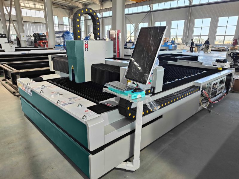 Fiber Laser 3015 China Laser Cutting Machine Metal Cutting Machinery - Image 2