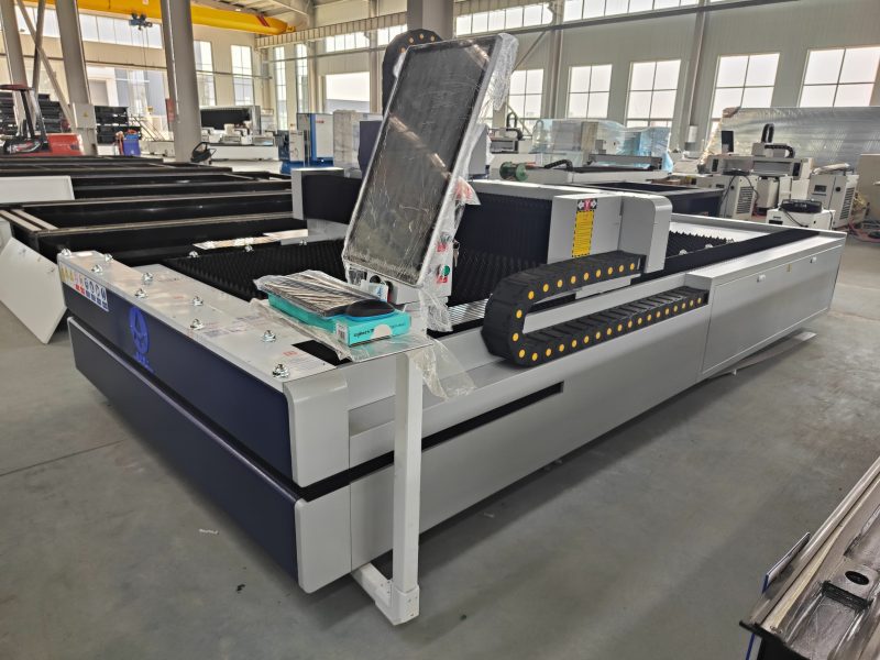 1500x3000mm 2000W CNC Fiber Laser Cutting Machine - Image 2