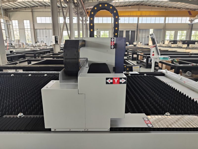 1500x3000mm 2000W CNC Fiber Laser Cutting Machine - Image 5