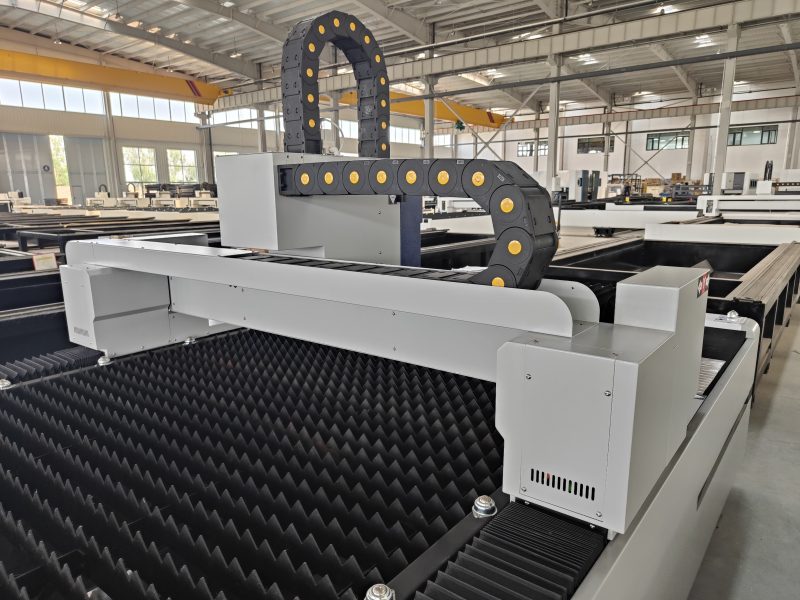 1000W-3000W CNC Fiber Laser Cutting Machine for Cutting 10mm Sheet Metal - Image 4