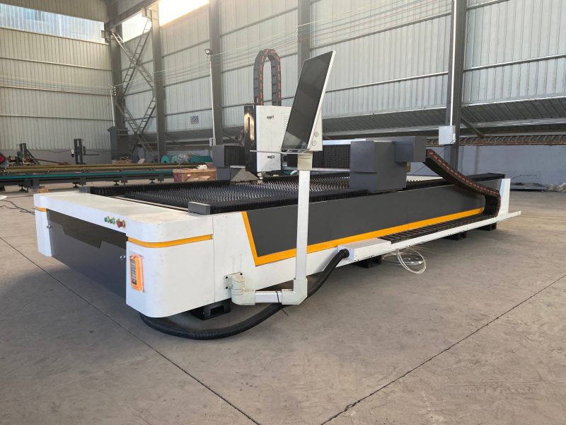 3015 CNC Fiber Laser Cutting Machine for Sheet Metal 1500W/3000W/6000W - Image 3