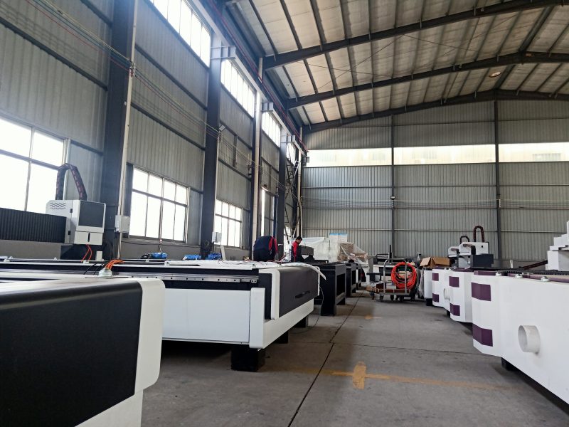 3015 CNC Fiber Laser Cutting Machine for Sheet Metal 1500W/3000W/6000W - Image 4