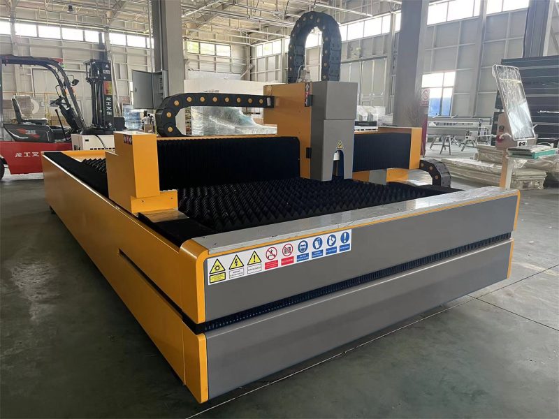 3015 CNC Fiber Laser Cutting Machine Precision Processing - Image 2